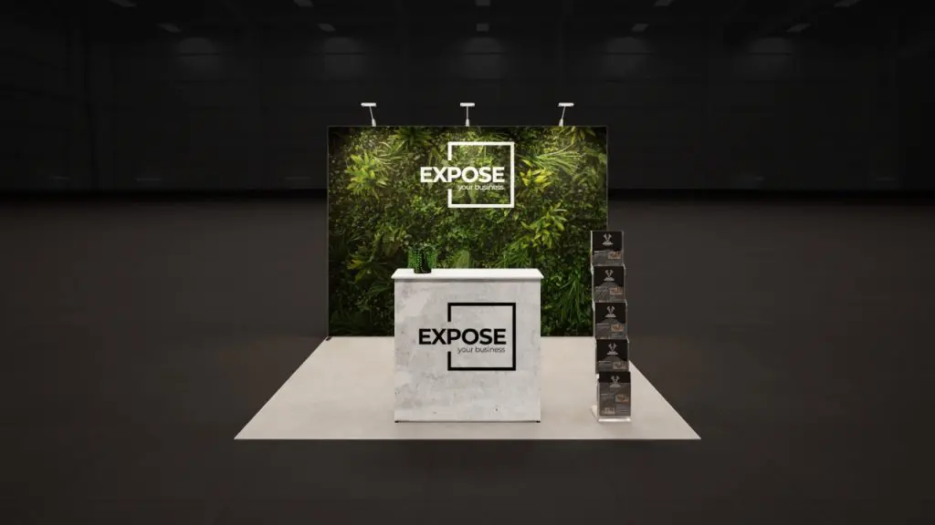 Beursstand met groene full colour beurswand, balie en folderrek voor een frisse en opvallende presentatie op de beurs.