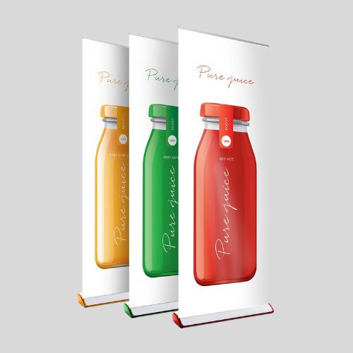 Roll-up banners met productvisuals voor opvallende promotie en presentatie op evenementen, beurzen of in winkels.